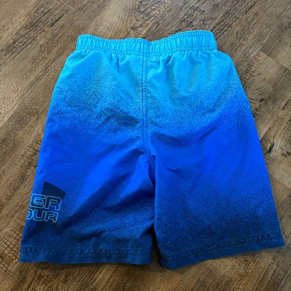 Boys Under Armour Swim Trunks - Size 5 - Picture 3 of 3